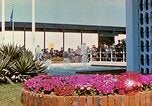 Immagine di Fiere in Giappone Osaka in Giappone, 1962, secondo 13 filmato di repertorio 65675024911