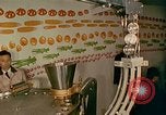 Standbild Messe Osaka Japan, 1962, aus Sekunde 32 historischem Filmmaterial Videoclip 65675024913