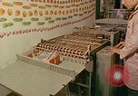 Standbild Messe Osaka Japan, 1962, aus Sekunde 52 historischem Filmmaterial Videoclip 65675024913