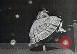 Standbild Carmencita United States USA, 1894, aus Sekunde 8 historischem Filmmaterial Videoclip 65675024929