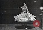 Standbild Carmencita United States USA, 1894, aus Sekunde 9 historischem Filmmaterial Videoclip 65675024929