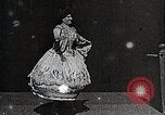 Standbild Carmencita United States USA, 1894, aus Sekunde 24 historischem Filmmaterial Videoclip 65675024929