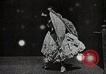 Standbild Carmencita United States USA, 1894, aus Sekunde 26 historischem Filmmaterial Videoclip 65675024929