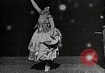 Standbild Carmencita United States USA, 1894, aus Sekunde 27 historischem Filmmaterial Videoclip 65675024929