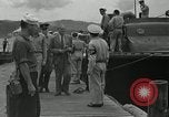 Standbild Jack Benny Pazifik, 1944, aus Sekunde 4 historischem Filmmaterial Videoclip 65675024947