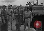Standbild Jack Benny Pazifik, 1944, aus Sekunde 10 historischem Filmmaterial Videoclip 65675024947