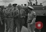 Standbild Jack Benny Pazifik, 1944, aus Sekunde 12 historischem Filmmaterial Videoclip 65675024947