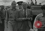 Standbild Jack Benny Pazifik, 1944, aus Sekunde 14 historischem Filmmaterial Videoclip 65675024947