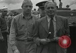 Standbild Jack Benny Pazifik, 1944, aus Sekunde 15 historischem Filmmaterial Videoclip 65675024947
