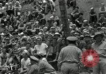 Standbild Jack Benny Pazifik, 1944, aus Sekunde 37 historischem Filmmaterial Videoclip 65675024947