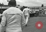 Standbild USS Mississippi Pazifik, 1944, aus Sekunde 25 historischem Filmmaterial Videoclip 65675024952