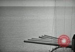Immagine di USS Mississippi Okinawa isole Ryukyu, 1945, secondo 45 filmato di repertorio 65675024956