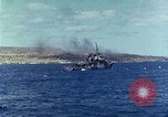 Standbild US-Invasion von Okinawa Pazifik, 1945, aus Sekunde 19 historischem Filmmaterial Videoclip 65675024976