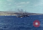Standbild US-Invasion von Okinawa Pazifik, 1945, aus Sekunde 22 historischem Filmmaterial Videoclip 65675024976