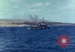 Standbild US-Invasion von Okinawa Pazifik, 1945, aus Sekunde 24 historischem Filmmaterial Videoclip 65675024976