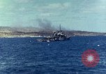 Standbild US-Invasion von Okinawa Pazifik, 1945, aus Sekunde 30 historischem Filmmaterial Videoclip 65675024976