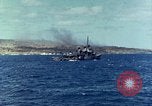 Standbild US-Invasion von Okinawa Pazifik, 1945, aus Sekunde 32 historischem Filmmaterial Videoclip 65675024976