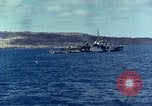 Standbild US-Invasion von Okinawa Pazifik, 1945, aus Sekunde 37 historischem Filmmaterial Videoclip 65675024976
