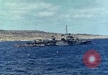 Standbild US-Invasion von Okinawa Pazifik, 1945, aus Sekunde 48 historischem Filmmaterial Videoclip 65675024976