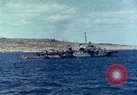 Standbild US-Invasion von Okinawa Pazifik, 1945, aus Sekunde 51 historischem Filmmaterial Videoclip 65675024976