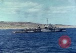 Standbild US-Invasion von Okinawa Pazifik, 1945, aus Sekunde 52 historischem Filmmaterial Videoclip 65675024976