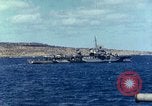 Standbild US-Invasion von Okinawa Pazifik, 1945, aus Sekunde 62 historischem Filmmaterial Videoclip 65675024976
