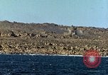 Standbild USA dive Bomber angreifen Okinawa Okinawa, 1945, aus Sekunde 7 historischem Filmmaterial Videoclip 65675024977