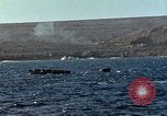 Standbild USA dive Bomber angreifen Okinawa Okinawa, 1945, aus Sekunde 22 historischem Filmmaterial Videoclip 65675024977