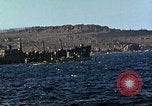 Standbild USA dive Bomber angreifen Okinawa Okinawa, 1945, aus Sekunde 50 historischem Filmmaterial Videoclip 65675024977
