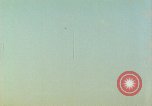 Standbild USA dive Bomber angreifen Okinawa Okinawa, 1945, aus Sekunde 58 historischem Filmmaterial Videoclip 65675024977