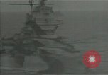 Standbild American naval Bombardierung Peleliu Palau, 1944, aus Sekunde 20 historischem Filmmaterial Videoclip 65675024982