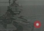 Standbild American naval Bombardierung Peleliu Palau, 1944, aus Sekunde 21 historischem Filmmaterial Videoclip 65675024982