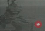 Standbild American naval Bombardierung Peleliu Palau, 1944, aus Sekunde 26 historischem Filmmaterial Videoclip 65675024982