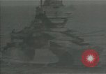 Standbild American naval Bombardierung Peleliu Palau, 1944, aus Sekunde 29 historischem Filmmaterial Videoclip 65675024982