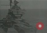 Standbild American naval Bombardierung Peleliu Palau, 1944, aus Sekunde 33 historischem Filmmaterial Videoclip 65675024982