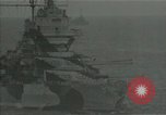 Standbild American naval Bombardierung Peleliu Palau, 1944, aus Sekunde 35 historischem Filmmaterial Videoclip 65675024982