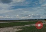 Immagine di Controller di aeromobili Il Vietnam, 1967, secondo 3 filmato di repertorio 65675025004