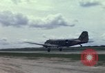 Immagine di Controller di aeromobili Il Vietnam, 1967, secondo 8 filmato di repertorio 65675025004