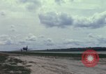 Immagine di Controller di aeromobili Il Vietnam, 1967, secondo 11 filmato di repertorio 65675025004