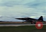 Immagine di Controller di aeromobili Il Vietnam, 1967, secondo 47 filmato di repertorio 65675025004