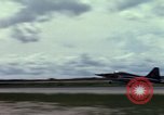 Immagine di Controller di aeromobili Il Vietnam, 1967, secondo 57 filmato di repertorio 65675025004