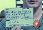 Standbild Flugzeuge controller Vietnam, 1967, aus Sekunde 3 historischem Filmmaterial Videoclip 65675025005