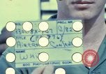 Standbild Flugzeuge controller Vietnam, 1967, aus Sekunde 5 historischem Filmmaterial Videoclip 65675025005