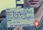 Standbild Flugzeuge controller Vietnam, 1967, aus Sekunde 11 historischem Filmmaterial Videoclip 65675025005