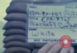 Standbild Flugzeuge controller Vietnam, 1967, aus Sekunde 17 historischem Filmmaterial Videoclip 65675025005