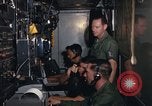 Standbild Flugzeuge controller Vietnam, 1967, aus Sekunde 32 historischem Filmmaterial Videoclip 65675025005