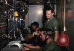 Standbild Flugzeuge controller Vietnam, 1967, aus Sekunde 38 historischem Filmmaterial Videoclip 65675025005
