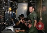 Standbild Flugzeuge controller Vietnam, 1967, aus Sekunde 41 historischem Filmmaterial Videoclip 65675025005