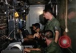 Standbild Flugzeuge controller Vietnam, 1967, aus Sekunde 50 historischem Filmmaterial Videoclip 65675025005