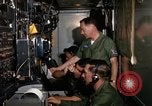 Standbild Flugzeuge controller Vietnam, 1967, aus Sekunde 53 historischem Filmmaterial Videoclip 65675025005